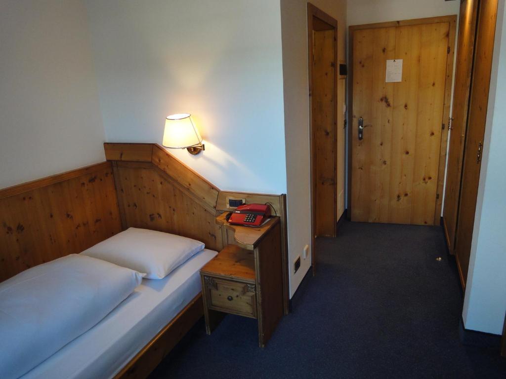 Hotel Zum Wolf กัสเตลรอตโต ห้อง รูปภาพ